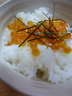 いくら丼-レシピのメイン写真