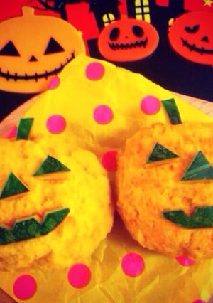 ハロウィンの時に♪簡単かぼちゃチョコパン-レシピのメイン写真