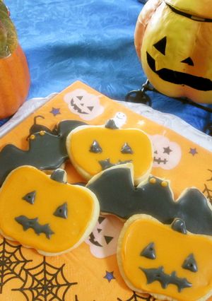 ハロウィン仕様のアイシングクッキー-レシピのメイン写真