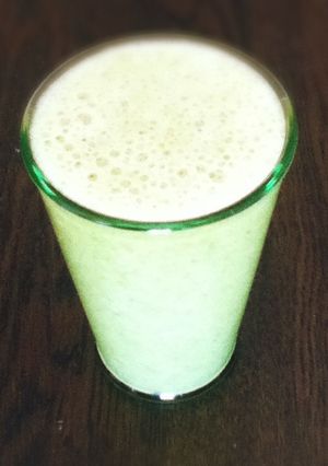 簡単 レタスとミカンのグリーンスムージー-レシピのメイン写真