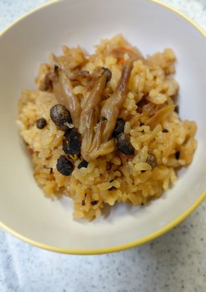 むかご入り炊き込みご飯-レシピのメイン写真