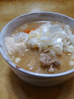 一人ご飯向け簡単豚汁(豆腐入り)-レシピのメイン写真