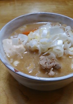 一人ご飯向け簡単豚汁(豆腐入り)-レシピのメイン写真