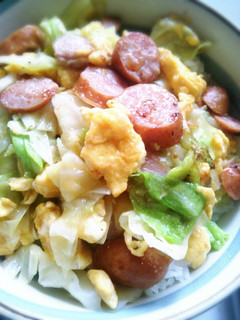 キャベツとウインナーと卵のとろり丼-レシピのメイン写真