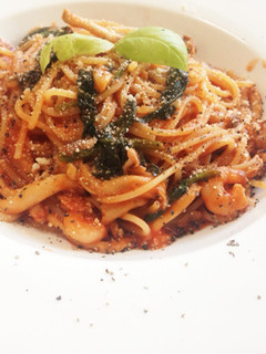 エビとほうれん草のトマトソースパスタ-レシピのメイン写真