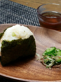 タヌキのおにぎり-レシピのメイン写真