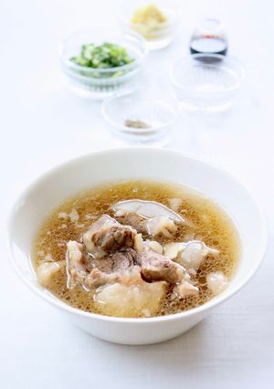 旨味だしが美味しい【牛テールスープ】-レシピのメイン写真