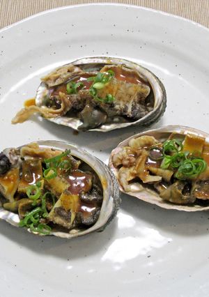鮑の酒蒸し　にんにくバター醤油-レシピのメイン写真