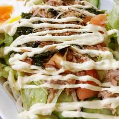 รูปของ 簡単！ツナで野菜たっぷりサラダうどん