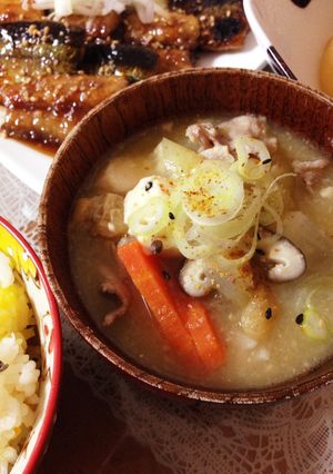 多めに作って2日目も美味い♡我が家の豚汁-レシピのメイン写真