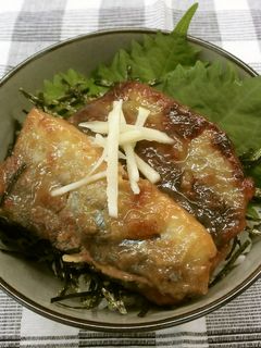 さんまの蒲焼き丼-レシピのメイン写真