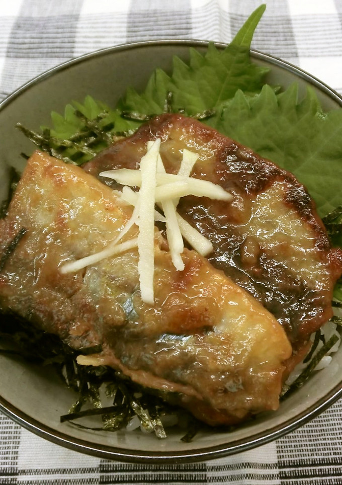 さんまの蒲焼き丼-レシピのメイン写真