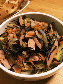 野菜がたくさんとれる!ひじき炒め-レシピのメイン写真