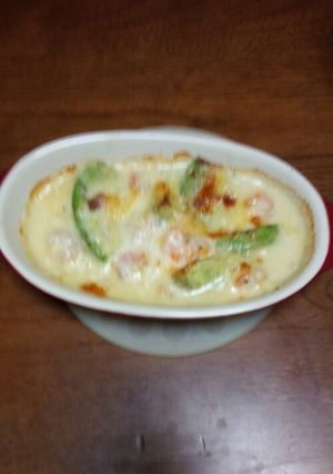 アボカドとモッツレラチーズのグラタン-レシピのメイン写真
