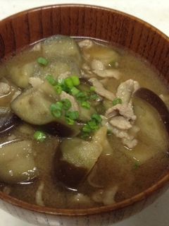 ジューシー!ナスと豚肉のお味噌汁-レシピのメイン写真