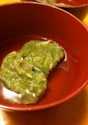 カニ小松菜しんじょうのお吸い物-レシピのメイン写真