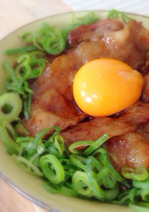 おうち外食♬豚ネギ玉丼-レシピのメイン写真