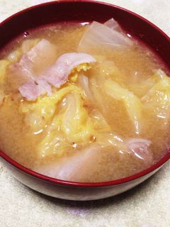 温まる♪白菜と豚肉のお味噌汁-レシピのメイン写真
