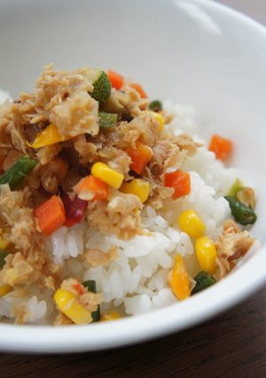 家にある材料で、簡単ツナそぼろ丼-レシピのメイン写真