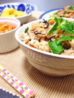 鮭とひじきの炊き込みご飯*-レシピのメイン写真