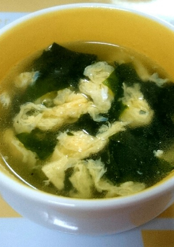 卵半分でも5分でわかめと玉子の中華スープ-レシピのメイン写真