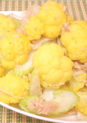 カリフラワーとツナのサラダ-レシピのメイン写真