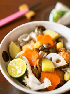 秋鮭と彩り野菜の吹き寄せ丼-レシピのメイン写真