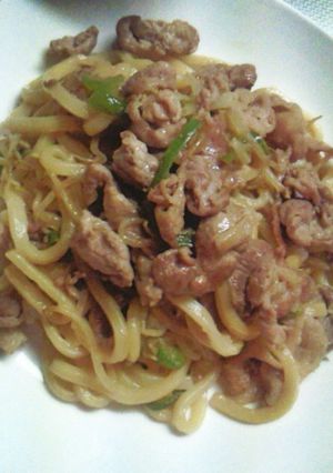 簡単すぎるバターしょうゆ焼きうどん-レシピのメイン写真