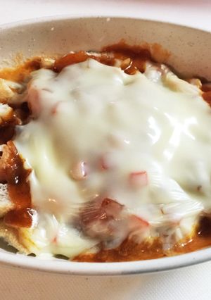 リメイク☆パンの耳にチーズ&ミートかけて-レシピのメイン写真