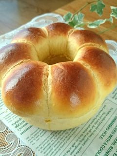 手捏ねパン☆ふわふわ王冠ブリオッシュ★-レシピのメイン写真