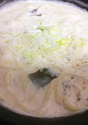 ココナッツオイルで☆ミルク味噌うどん-レシピのメイン写真
