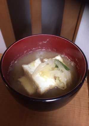 味噌汁(厚揚げ キャベツ)-レシピのメイン写真