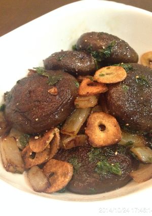 ジューシー椎茸のガーリックバター炒め-レシピのメイン写真