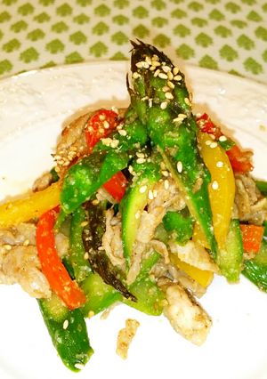 アスパラ・豚肉⭐炒めゴマ和え♪簡単⭐-レシピのメイン写真