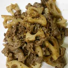 รูปของ 簡単早い！牛肉と蓮根の生姜炒め★糖分少目