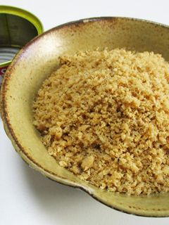鮭の水煮缶丸ごと!簡単手作りそぼろ-レシピのメイン写真