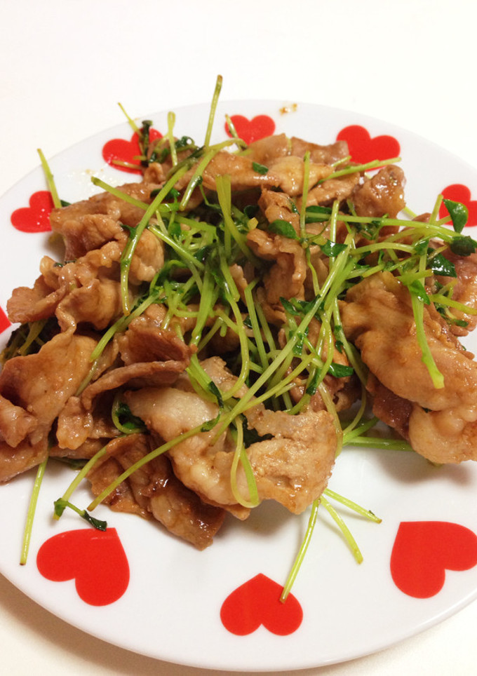 豆苗と豚肉の炒め物♡-レシピのメイン写真