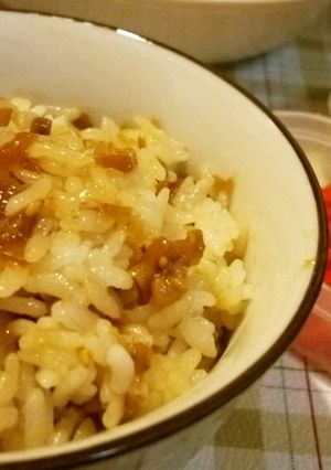 醤油漬けニンニクと鶏肉の混ぜご飯-レシピのメイン写真