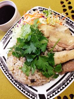 炊飯器で簡単♪海南鶏飯(蒸し鶏ご飯)-レシピのメイン写真