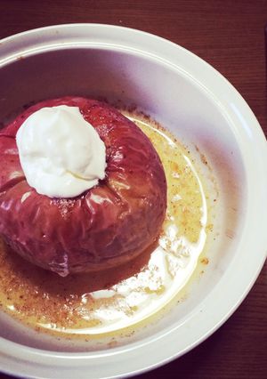 激うま焼きりんご☆ヨーグルトクリームのせ-レシピのメイン写真