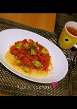 ベビー帆立とアボカドのトマトソースパスタ-レシピのメイン写真