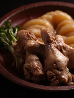 天然だしパックで作る鶏手羽元と大根の煮物-レシピのメイン写真