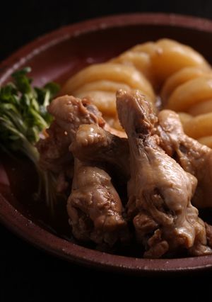 天然だしパックで作る鶏手羽元と大根の煮物-レシピのメイン写真