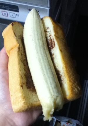 簡単！まるごとバナナサンド-レシピのメイン写真