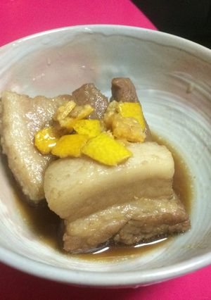 みかんの皮の酸味が効いた甘酸っぱい角煮-レシピのメイン写真