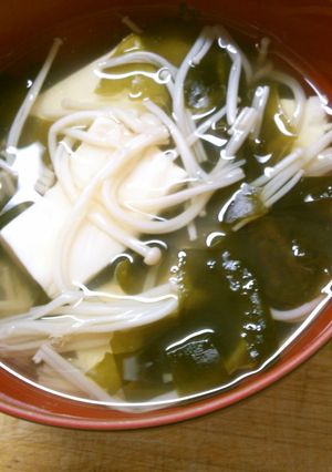 朝食に！ 早い 豆腐 ワカメの お吸い物-レシピのメイン写真