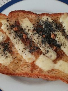 黒ごま黒糖チーズトースト♪-レシピのメイン写真