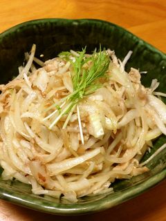 鶏皮と玉ねぎのサラダ♪-レシピのメイン写真