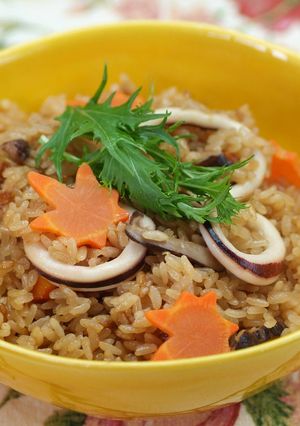 中華風秋のイカの炊き込みご飯-レシピのメイン写真