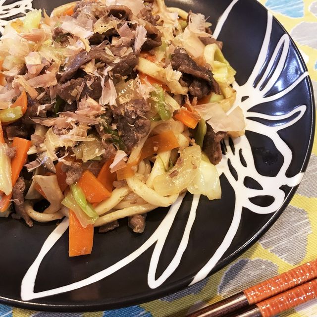 Yaki udon con ternera bulgogi de Costco